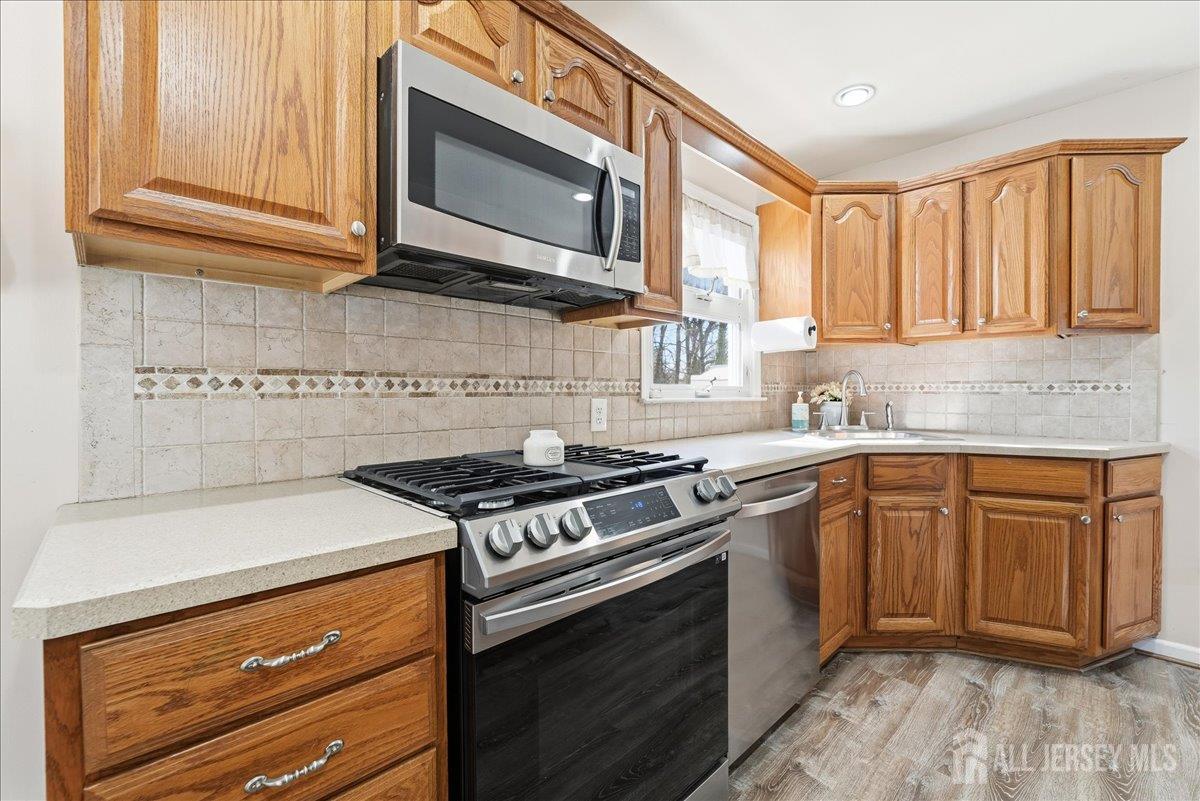 17 Clembil, Hopelawn, NJ, 08861