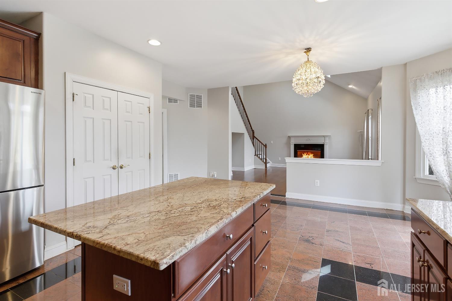 14 E Barnyard, Plainsboro, NJ, 08536