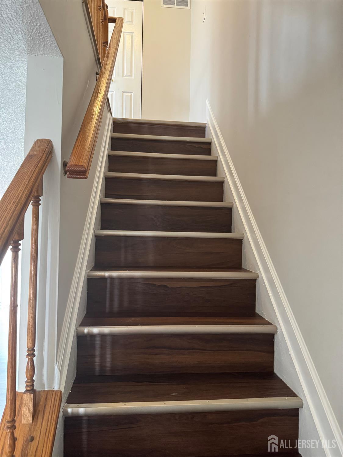 13 DARTMOUTH, North Brunswick, NJ, 08902