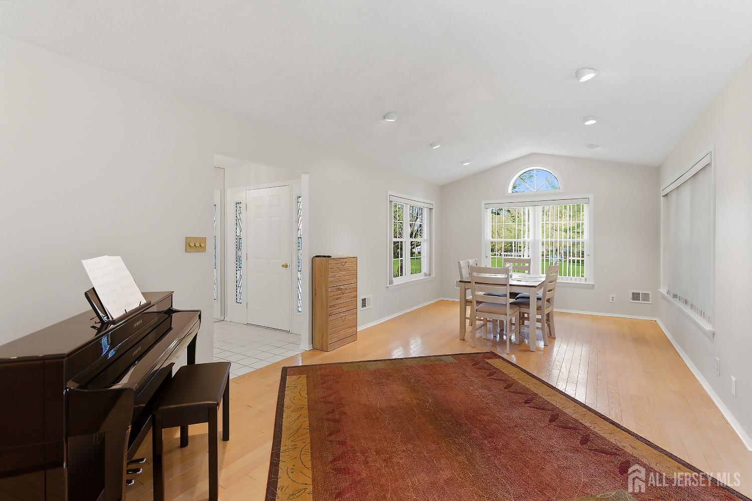 19 Ingram, Monroe, NJ, 08831