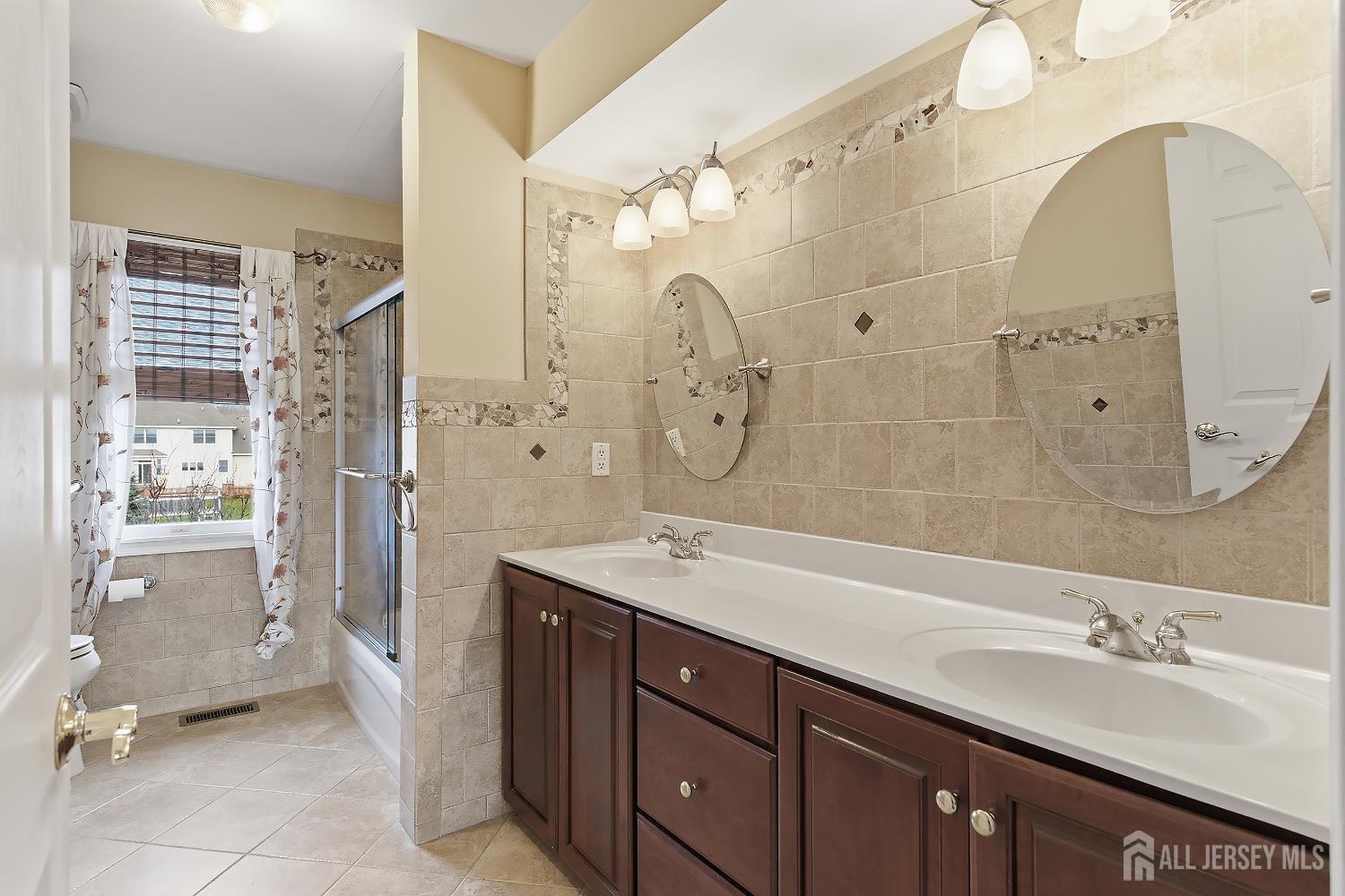 14 E Barnyard, Plainsboro, NJ, 08536