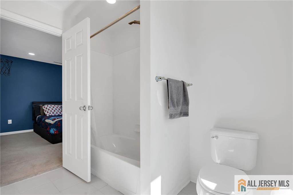 48 Begonia, Monroe, NJ, 08831