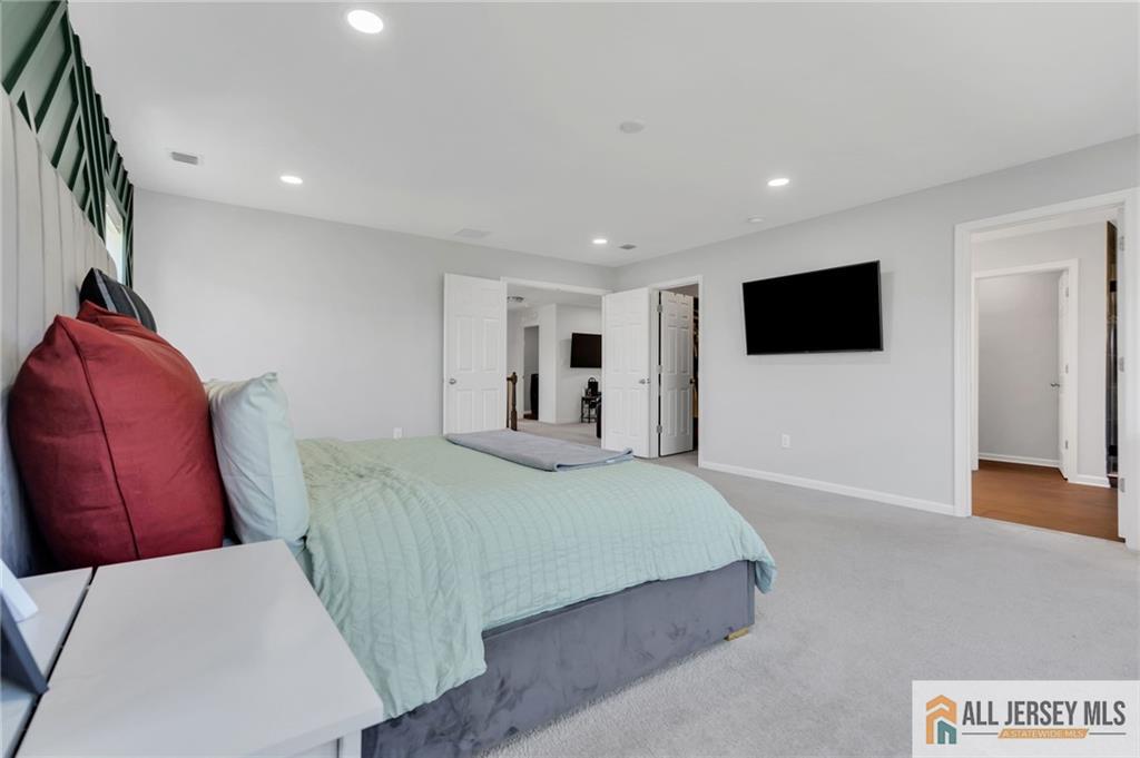 48 Begonia, Monroe, NJ, 08831