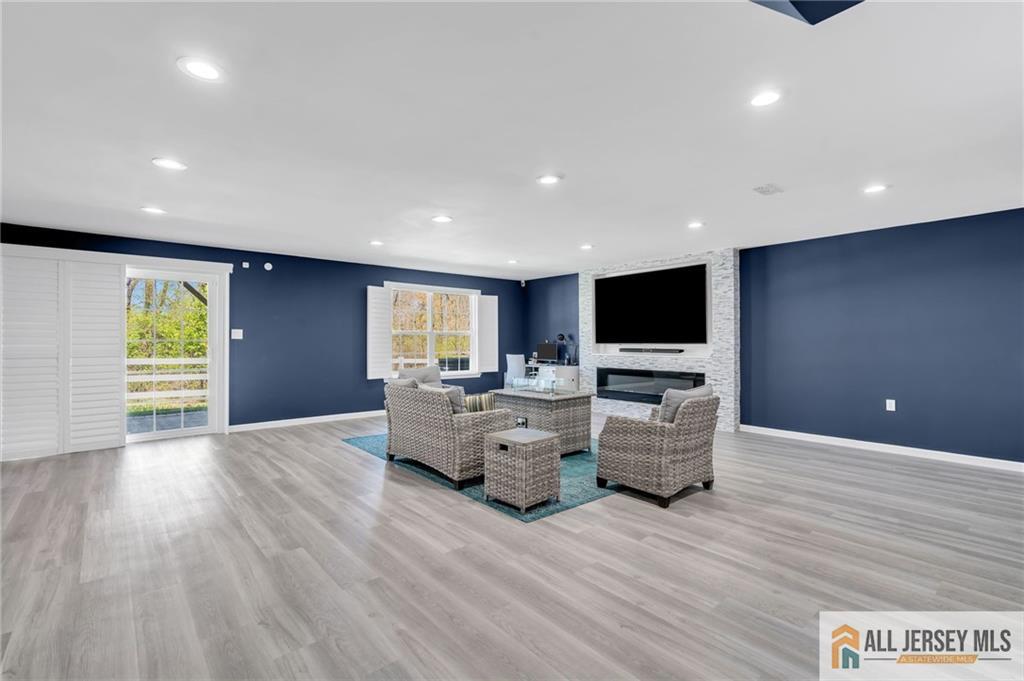 48 Begonia, Monroe, NJ, 08831