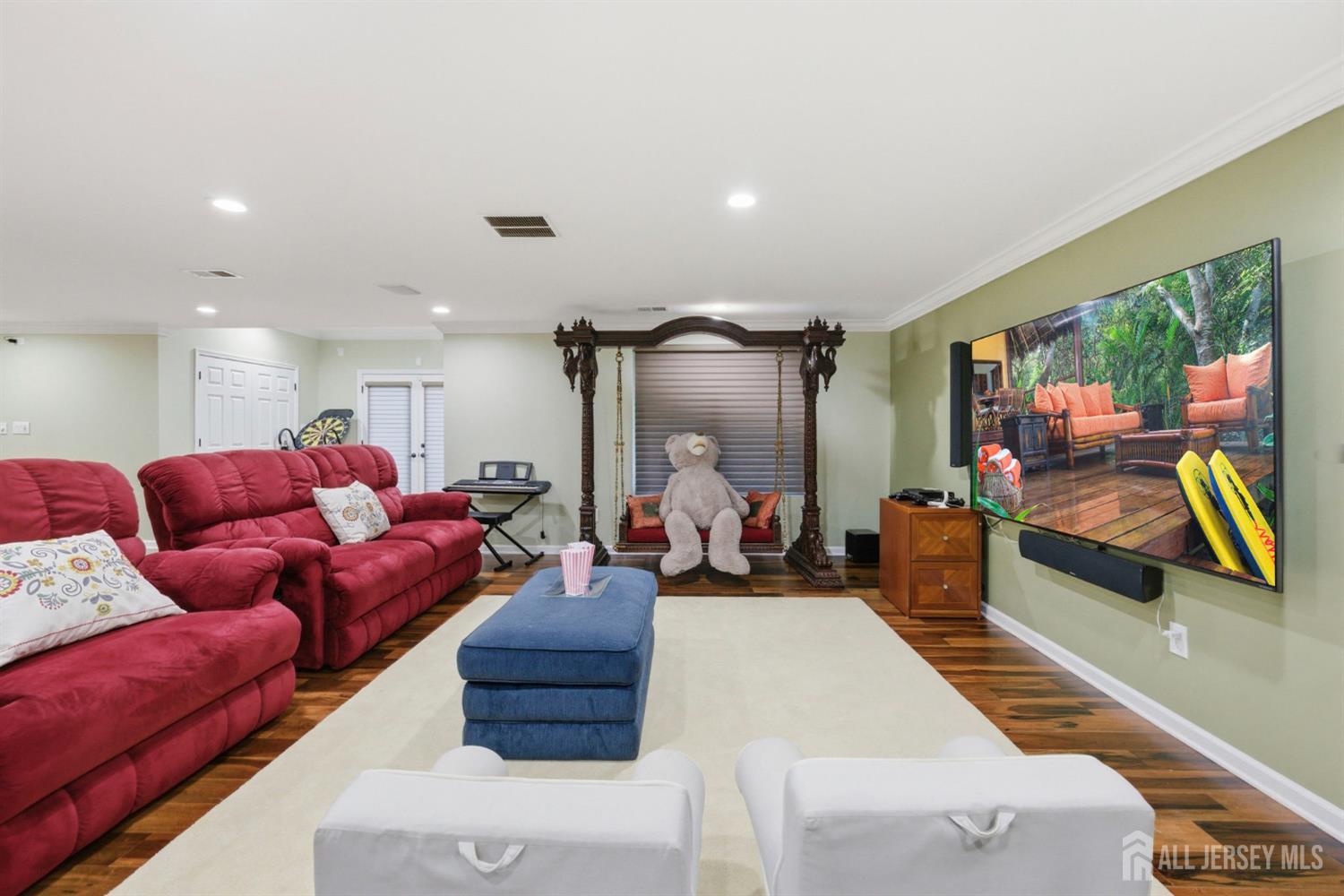 5 Robert, Monroe, NJ, 08831