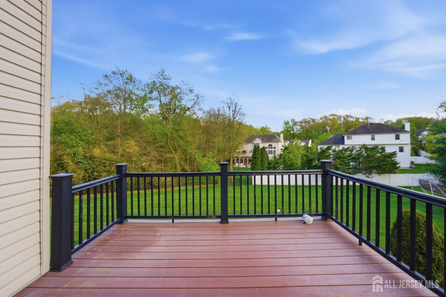 5 Robert, Monroe, NJ, 08831