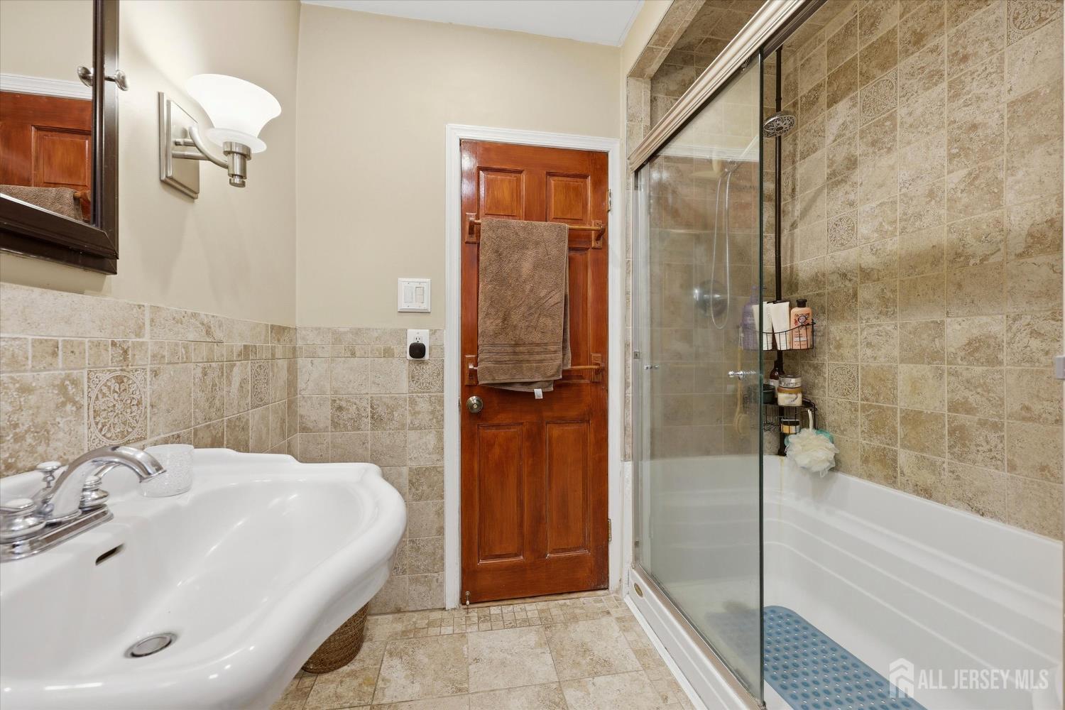 43 Sterling, Franklin Twsp, NJ, 08540