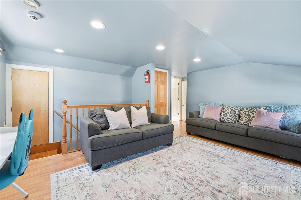 17 Clembil, Hopelawn, NJ, 08861