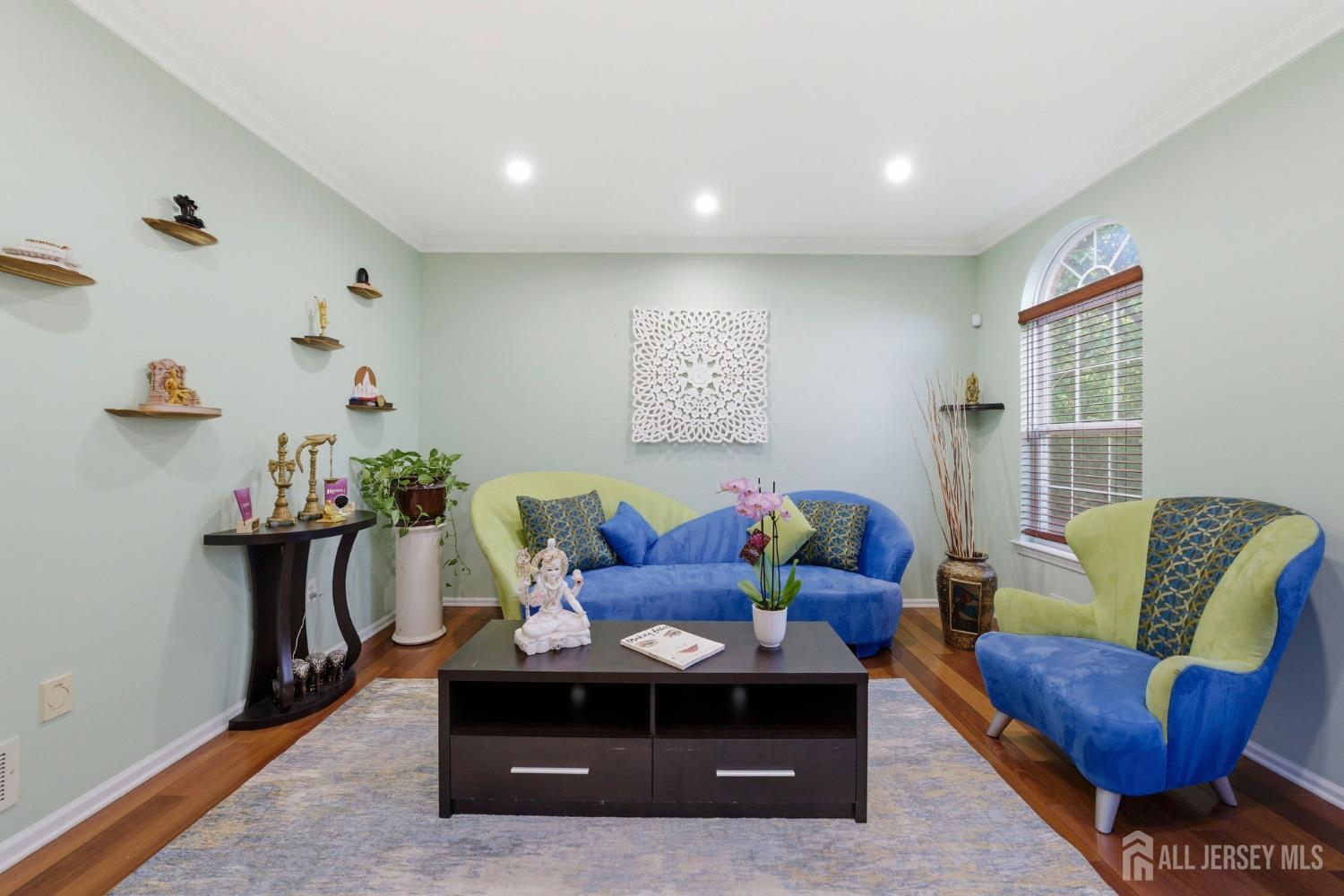 5 Robert, Monroe, NJ, 08831