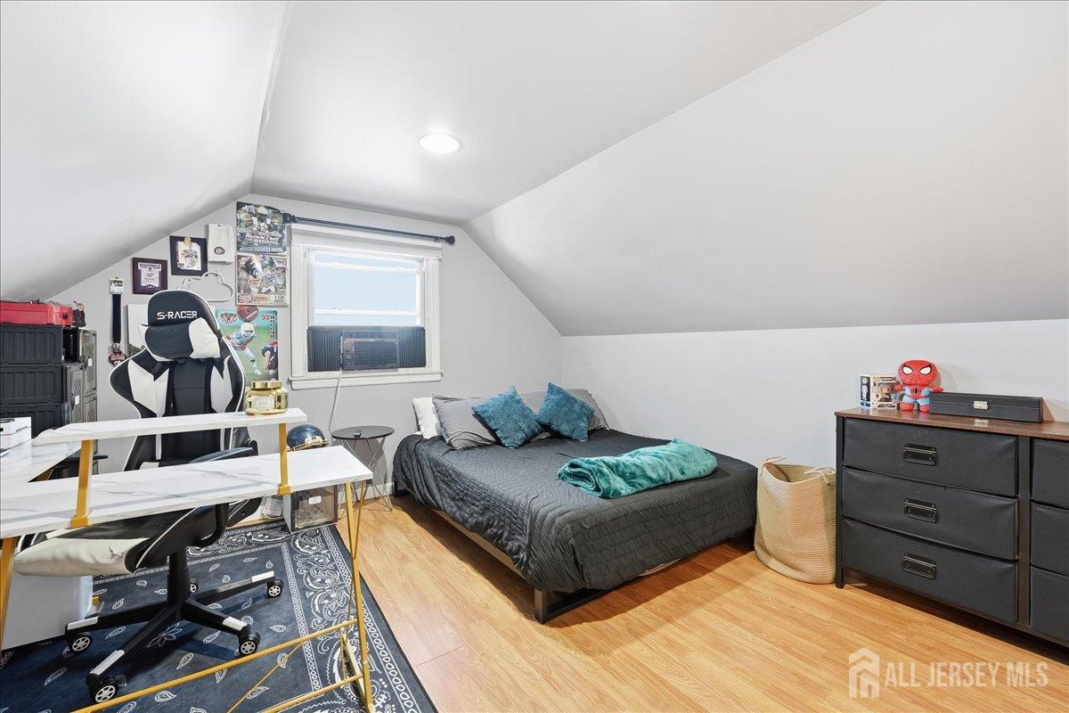 17 Clembil, Hopelawn, NJ, 08861