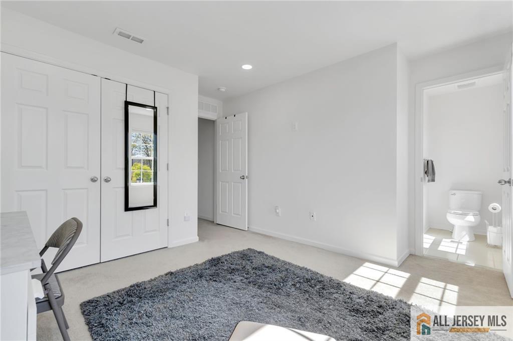 48 Begonia, Monroe, NJ, 08831