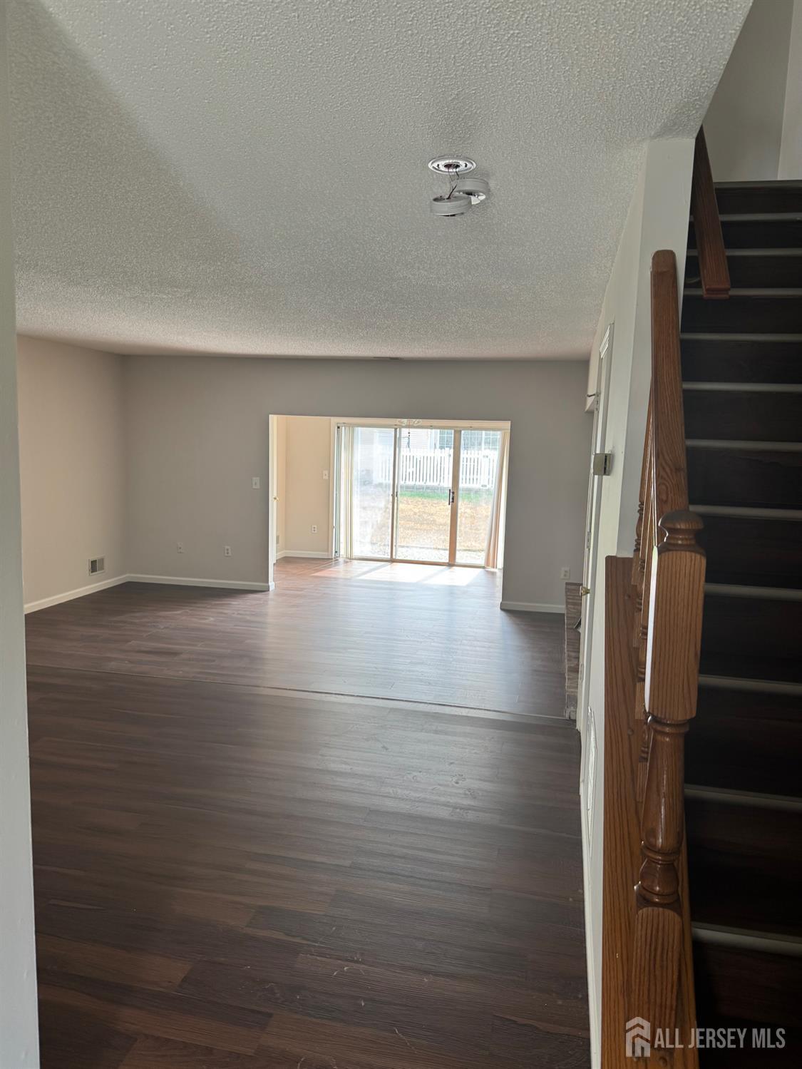 13 DARTMOUTH, North Brunswick, NJ, 08902