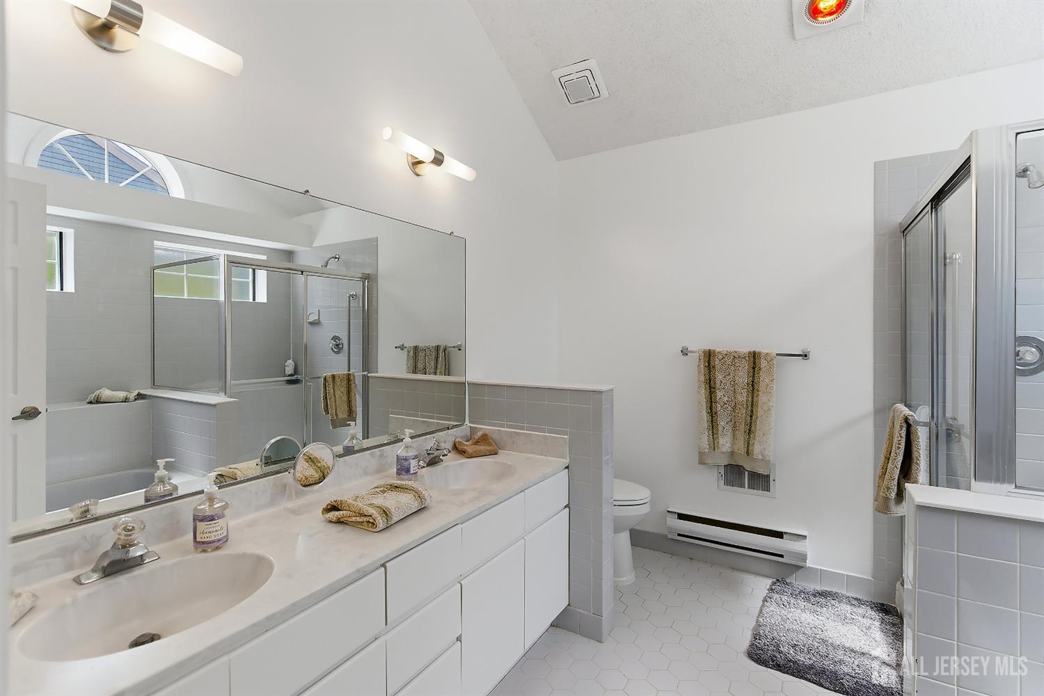 19 Ingram, Monroe, NJ, 08831