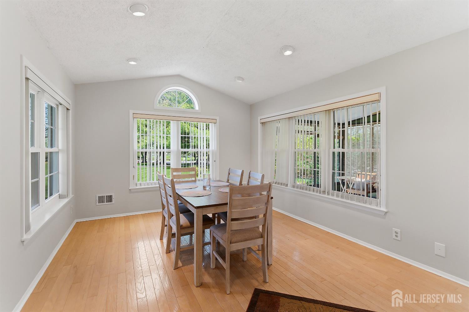 19 Ingram, Monroe, NJ, 08831