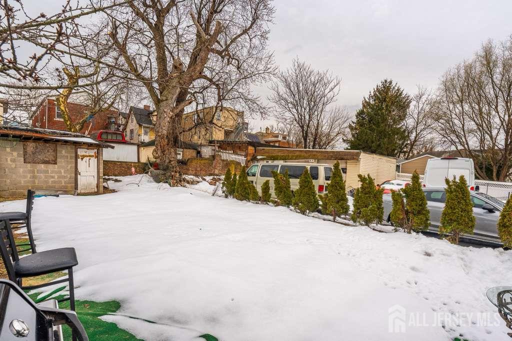 180 State, Perth Amboy, NJ, 08861