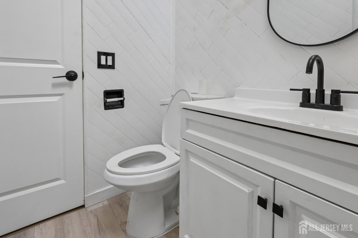 2 Westbury, Iselin, VI, 00830