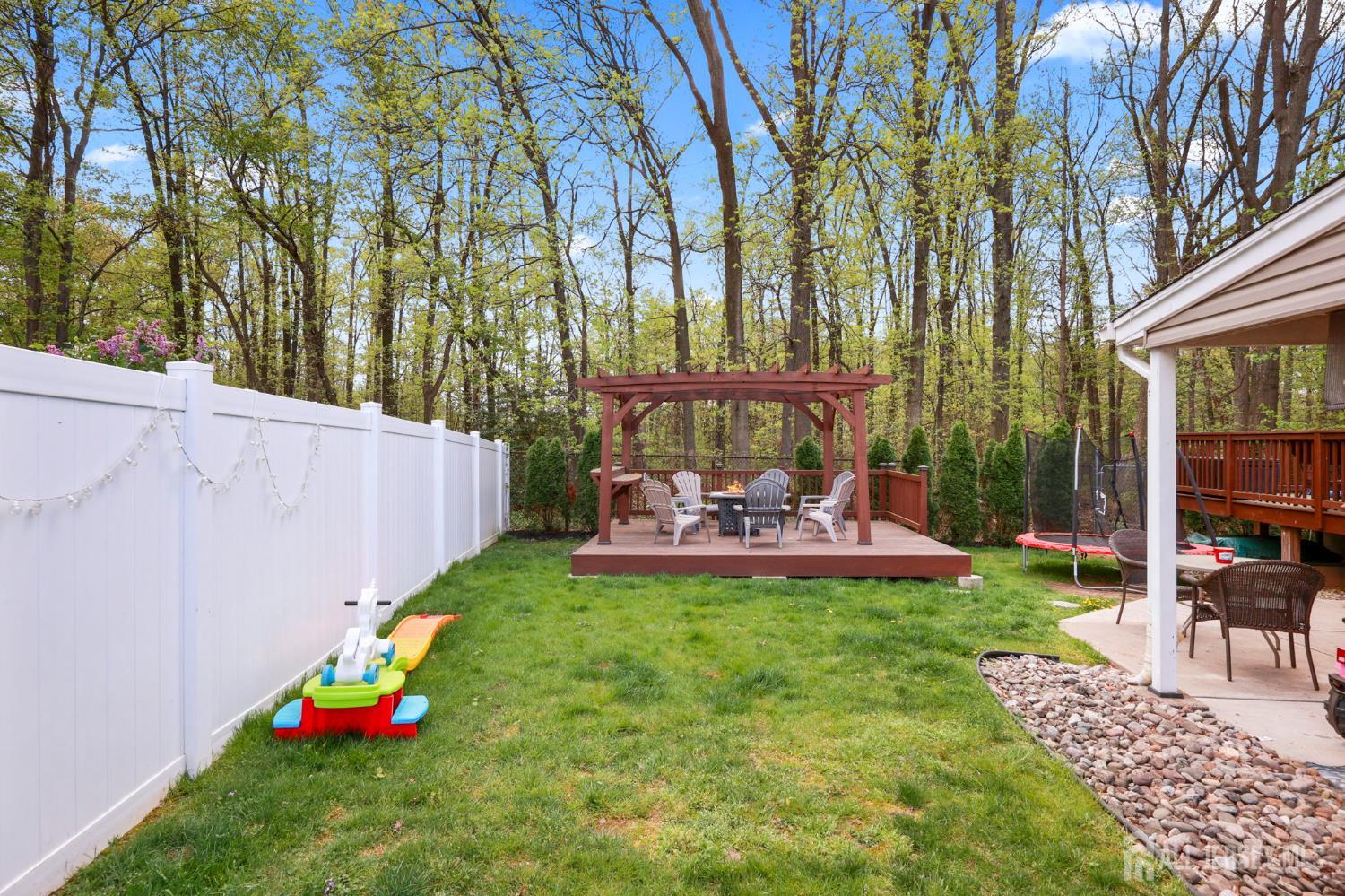 17 Clembil, Hopelawn, NJ, 08861