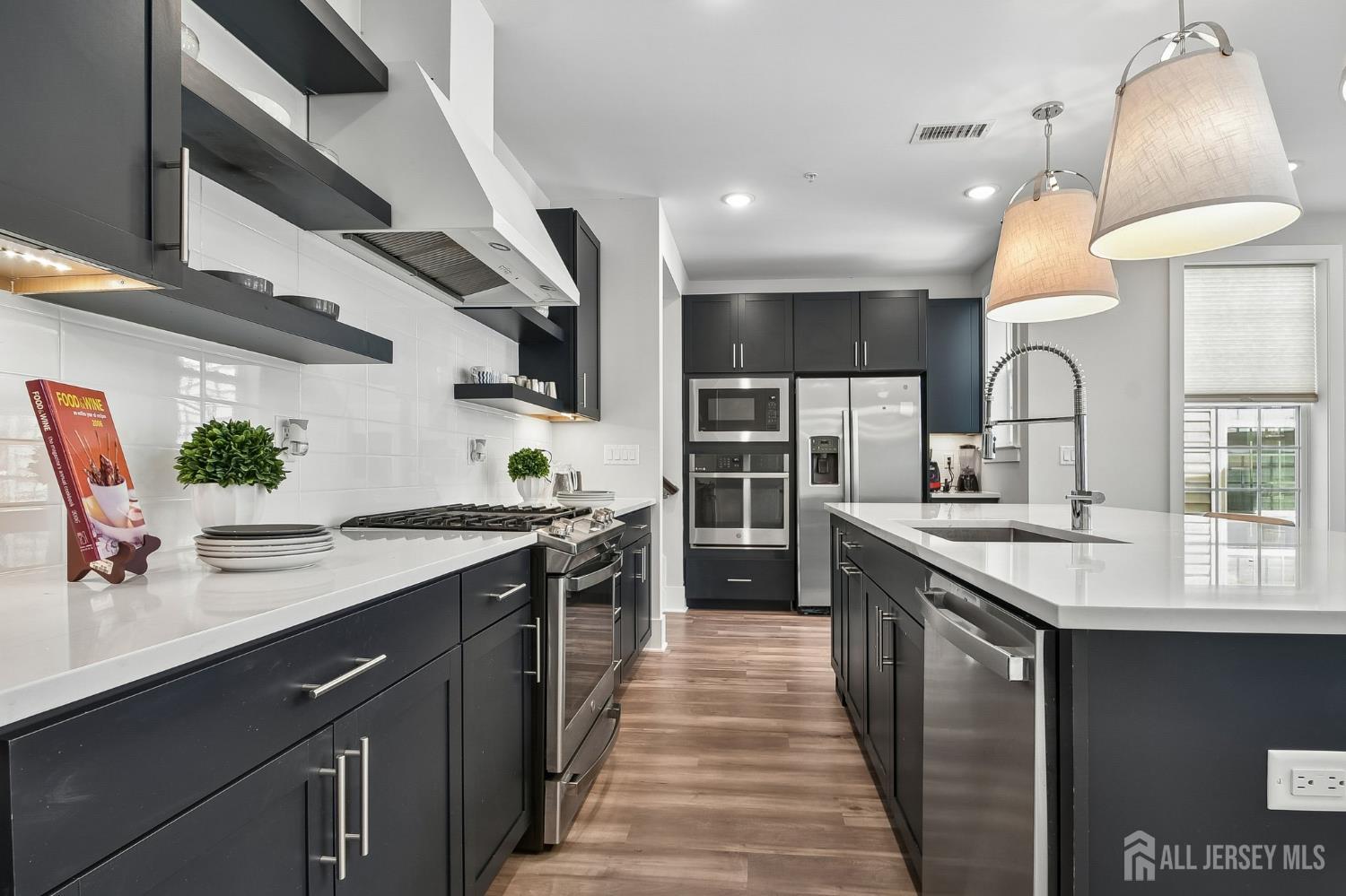 723 Station, Middlesex, NJ, 08812