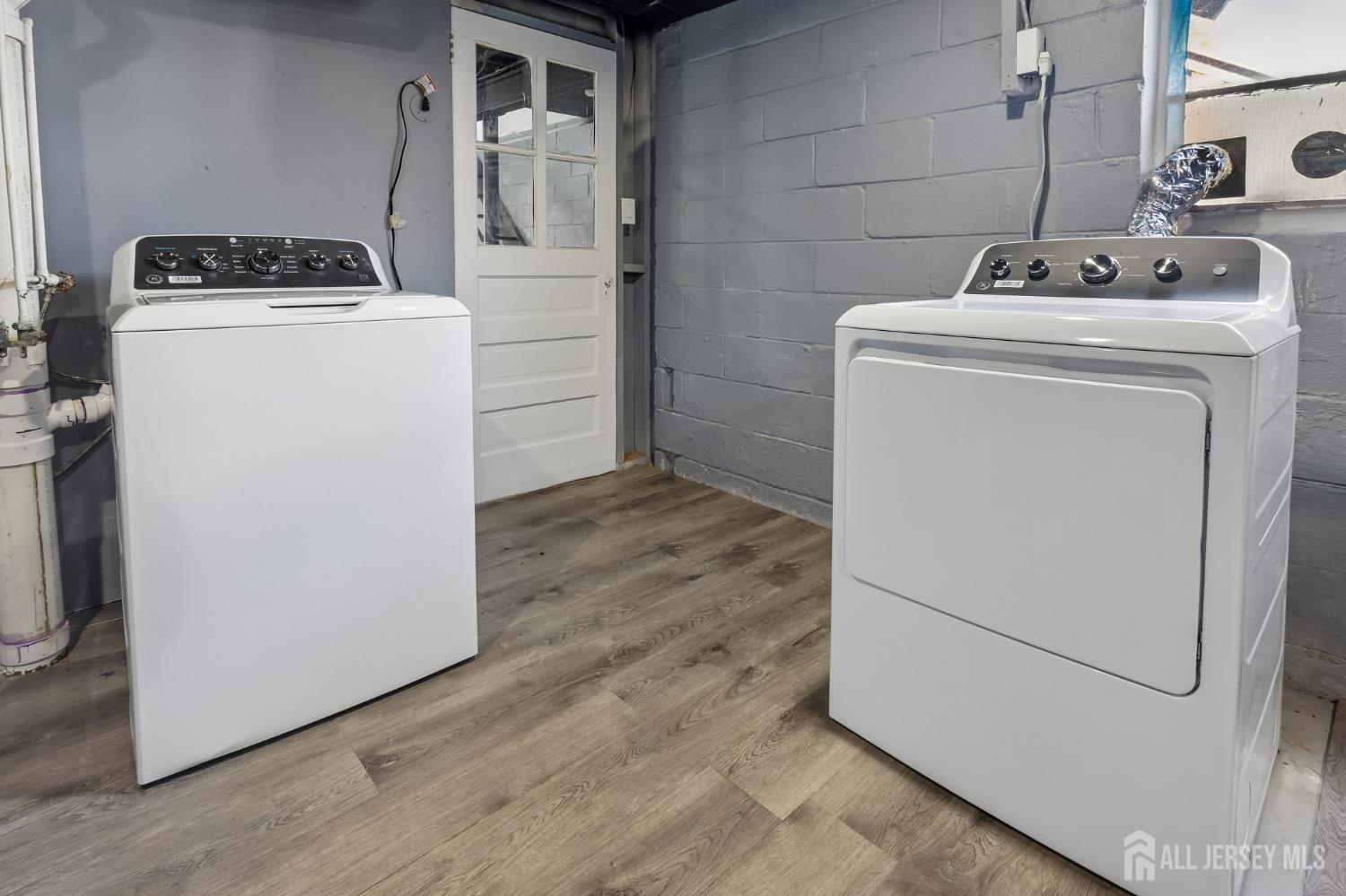 2 Westbury, Iselin, VI, 00830