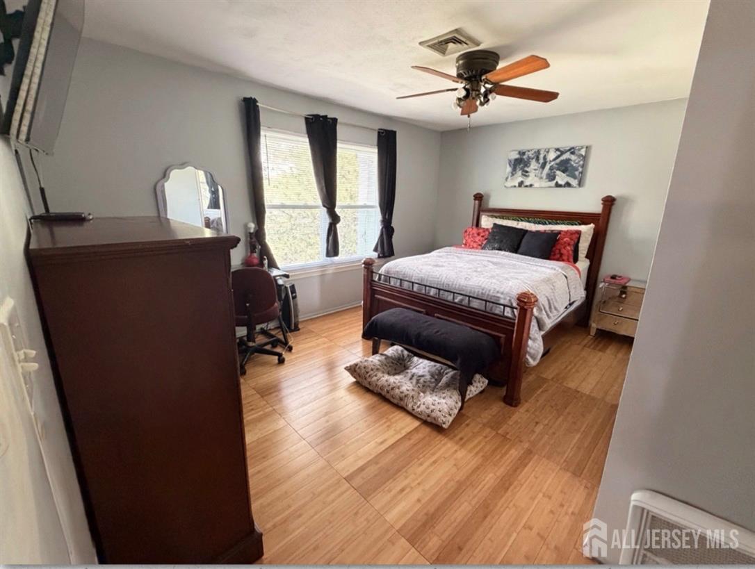 541 New Brunswick, Franklin Twsp, NJ, 08873