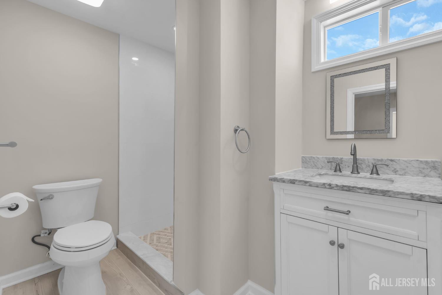 21 Market, Edison, NJ, 08817