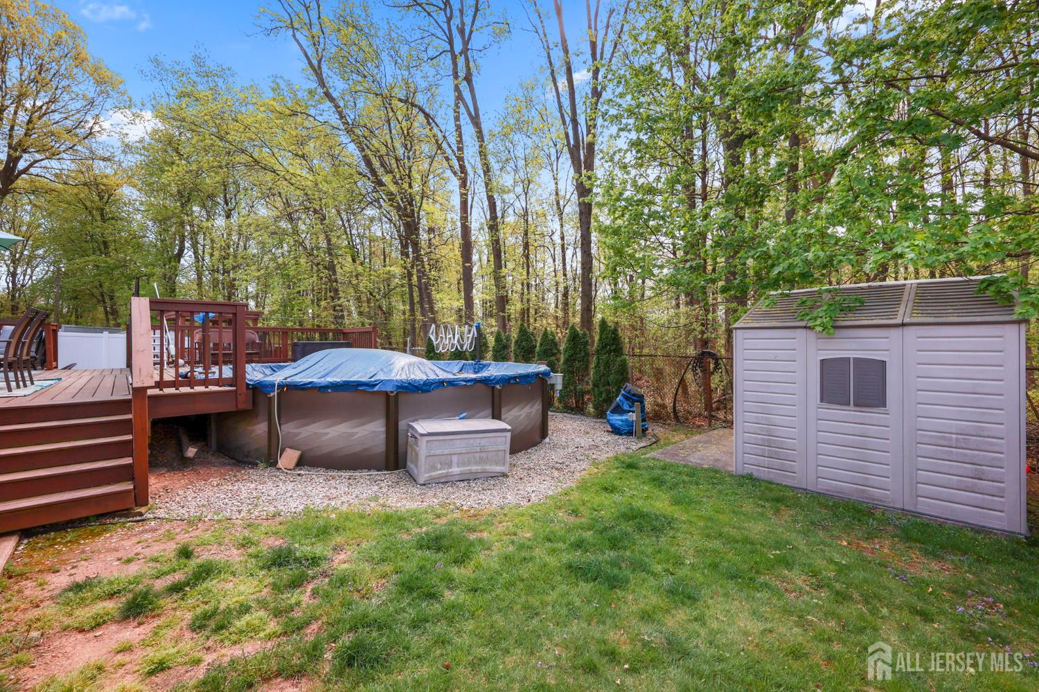17 Clembil, Hopelawn, NJ, 08861