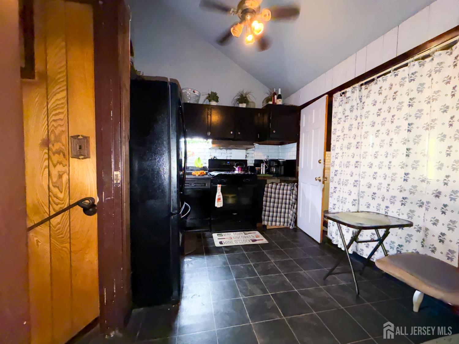 772 Shannon, Perth Amboy, NJ, 08861