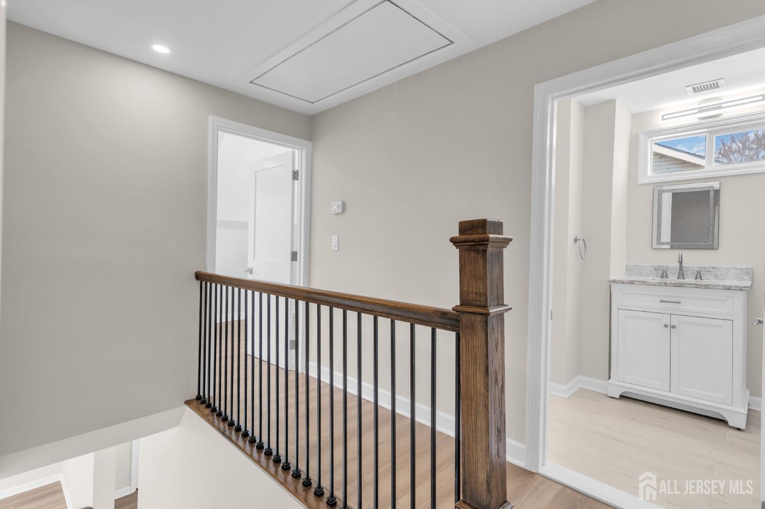 21 Market, Edison, NJ, 08817