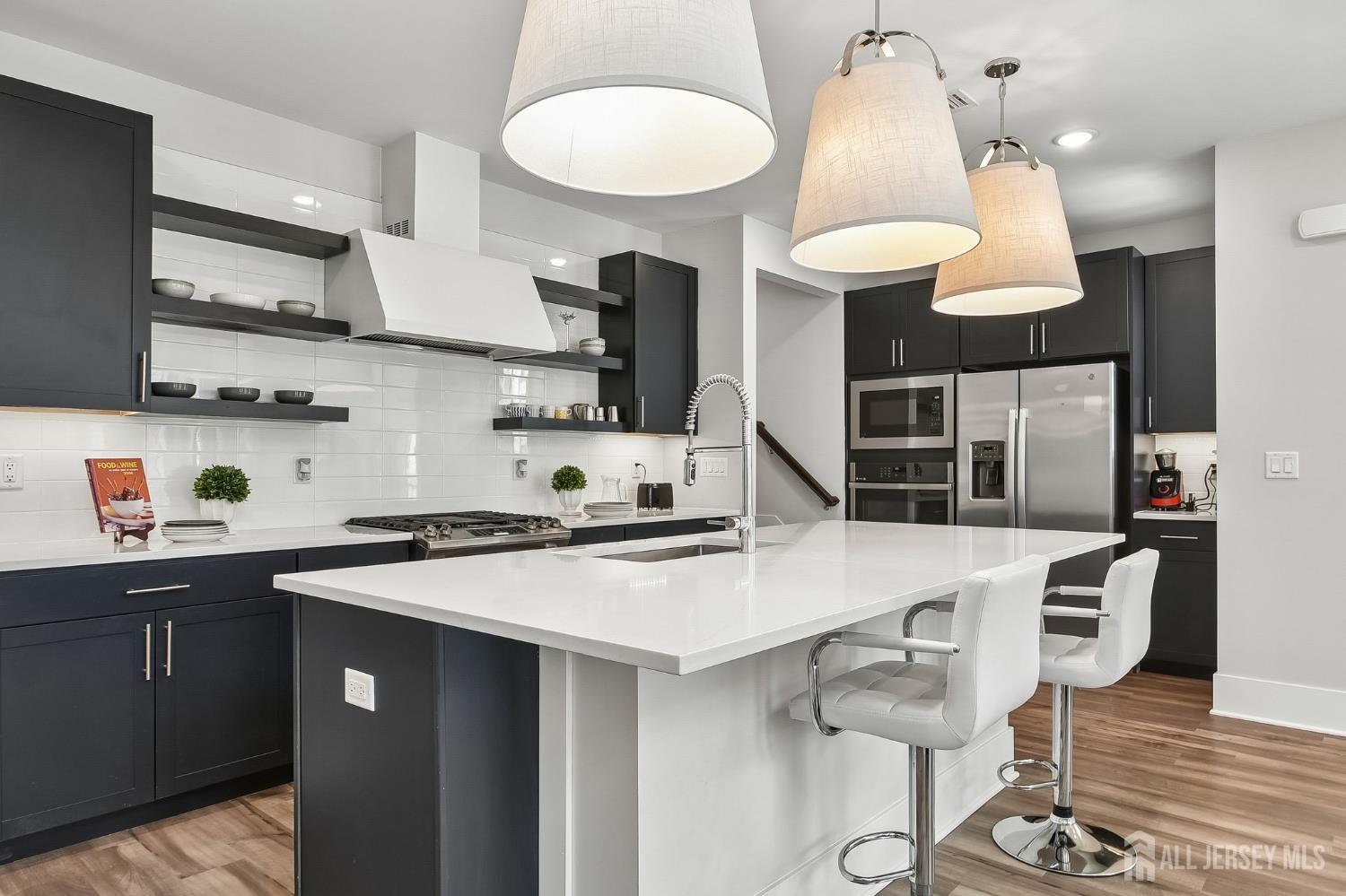 723 Station, Middlesex, NJ, 08812