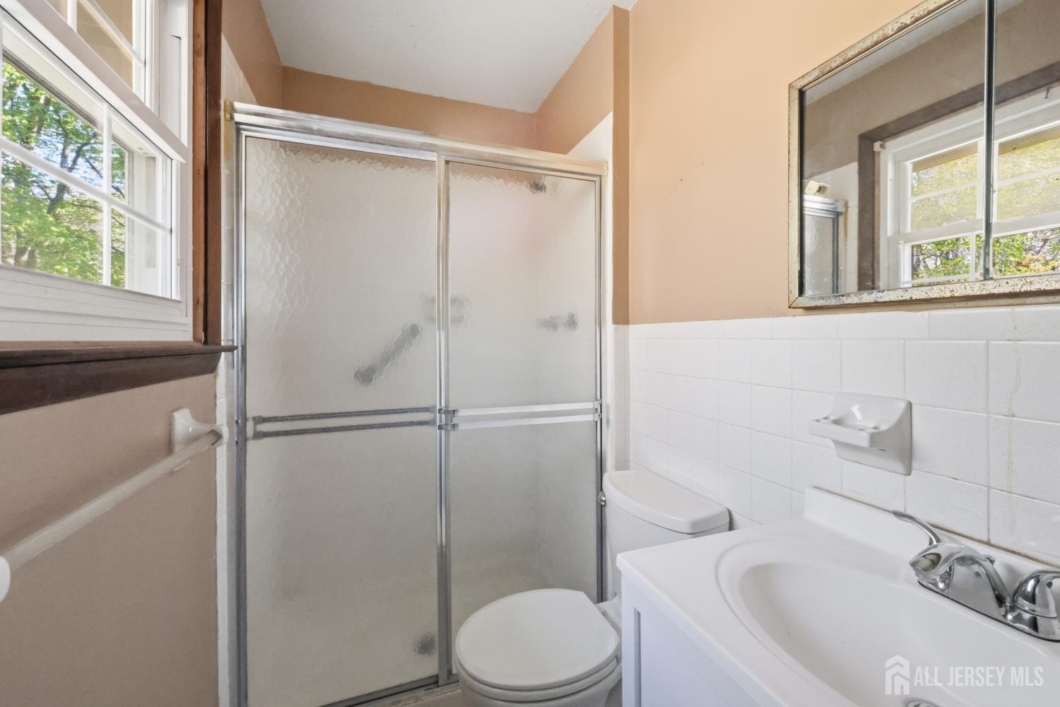 4 Walnut, Monroe, NJ, 08831