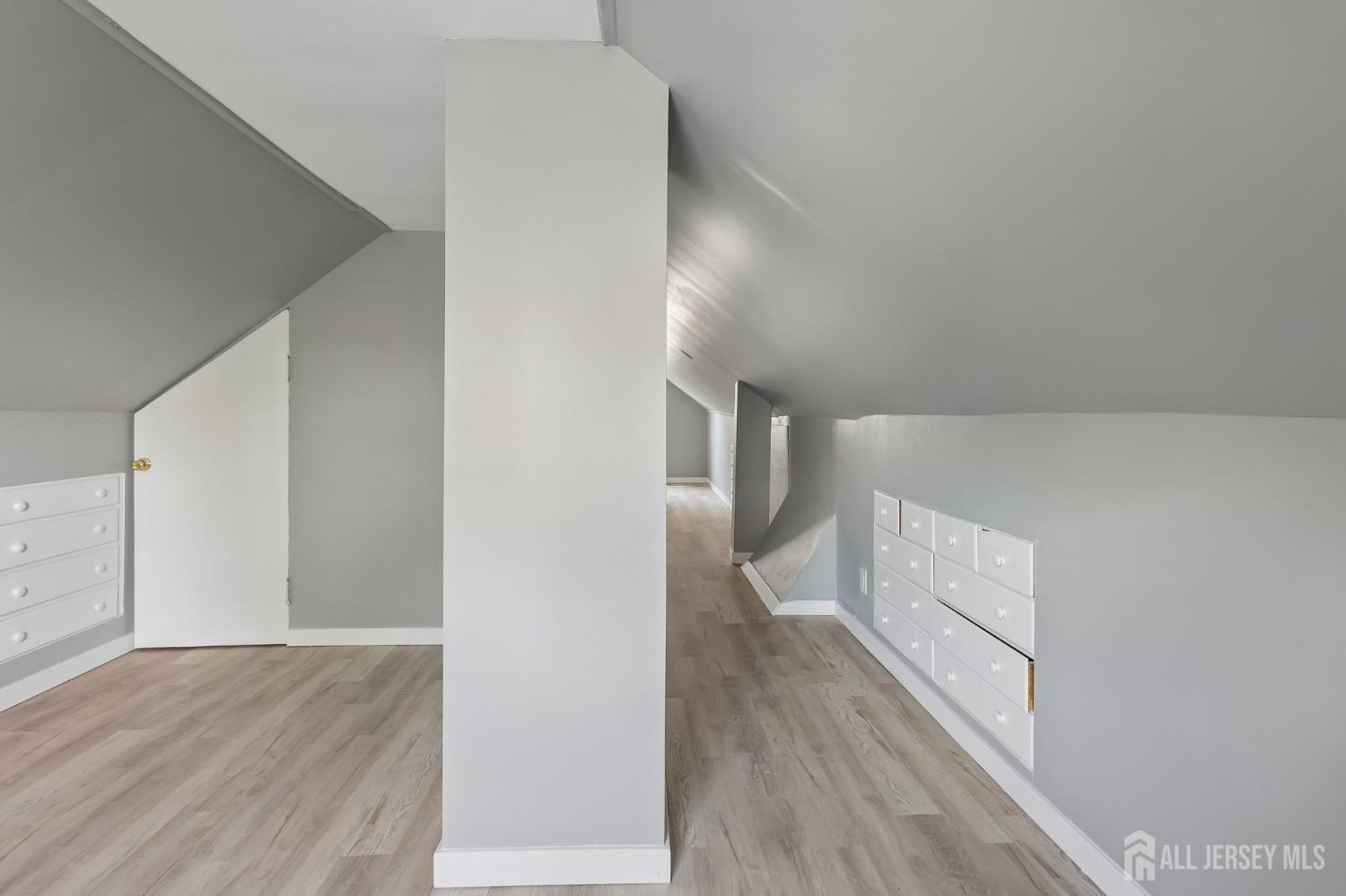 2 Westbury, Iselin, VI, 00830