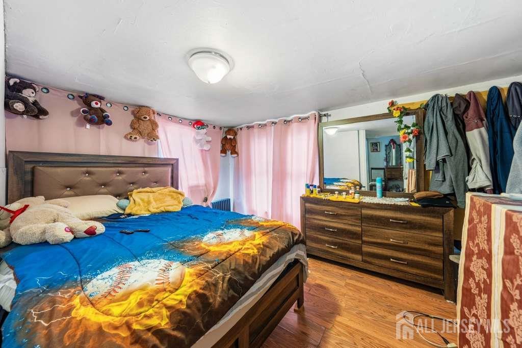 180 State, Perth Amboy, NJ, 08861