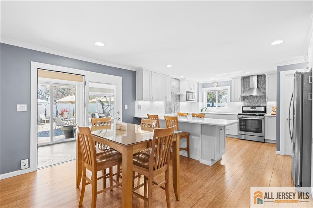 27 Sheppard, Edison, NJ, 08817