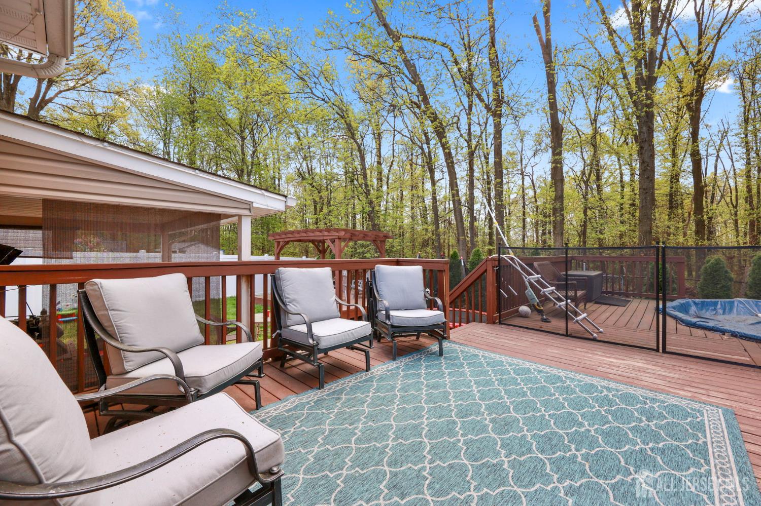 17 Clembil, Hopelawn, NJ, 08861