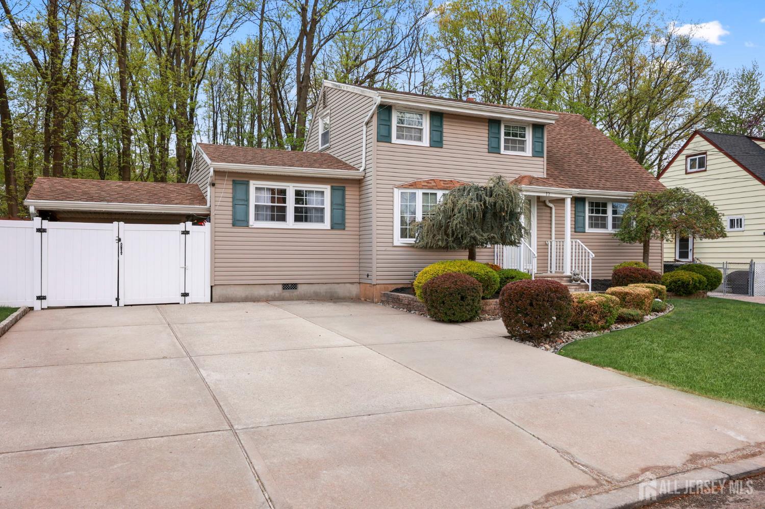 17 Clembil, Hopelawn, NJ, 08861