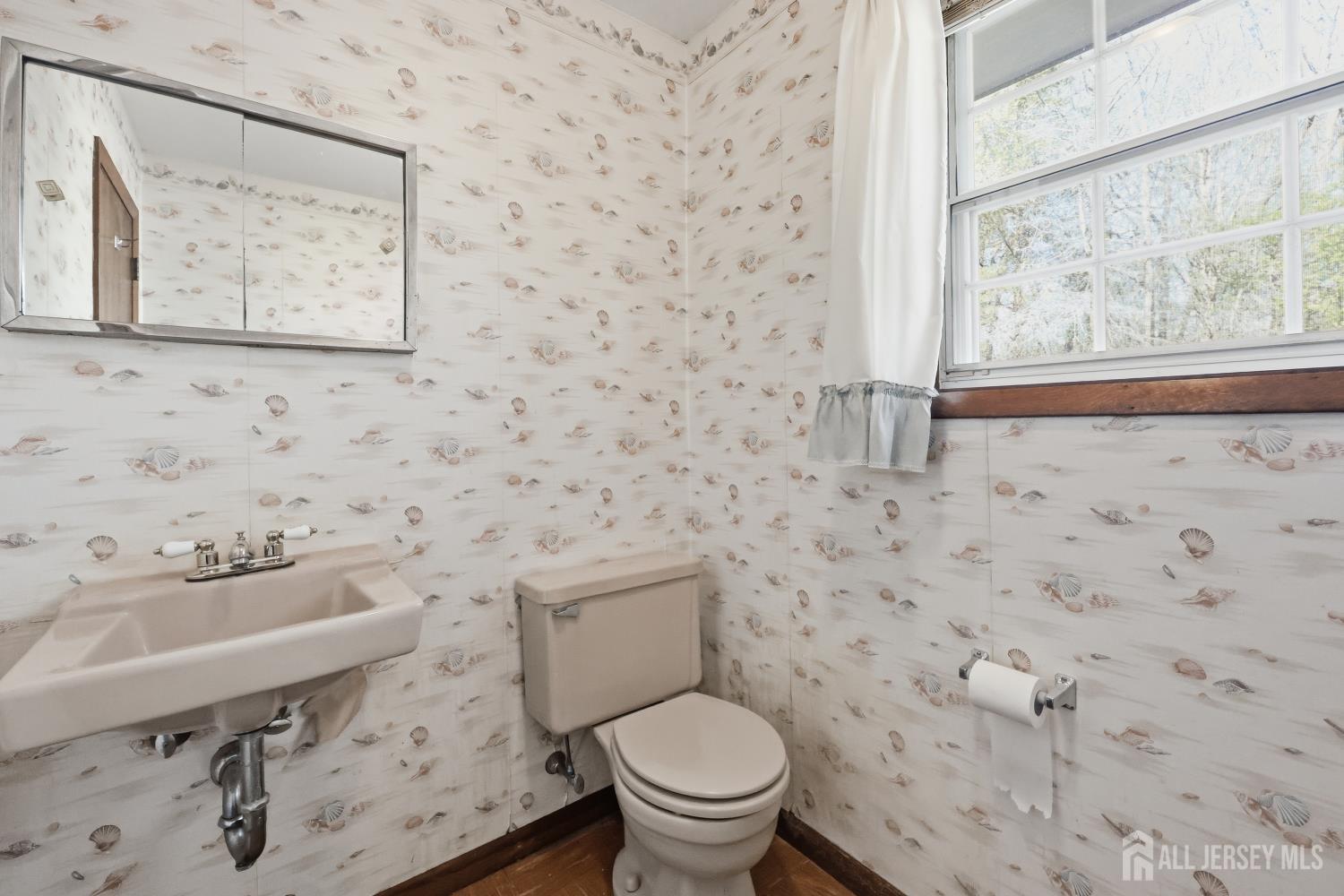 4 Walnut, Monroe, NJ, 08831
