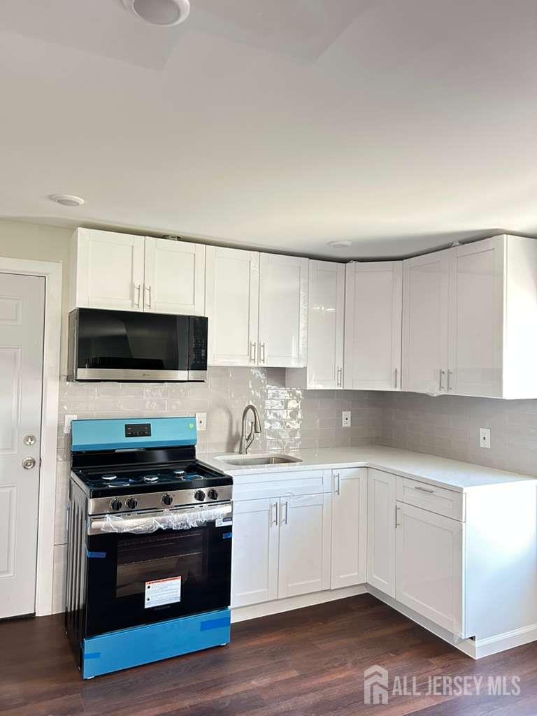 6 Cherry, Edison, NJ, 08817