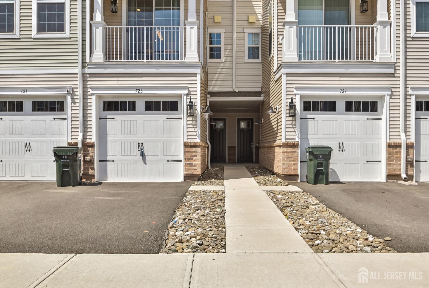 253 Maplewood Avenue, Bogota, NJ, 07603