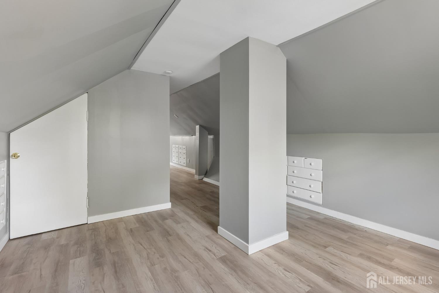 2 Westbury, Iselin, VI, 00830