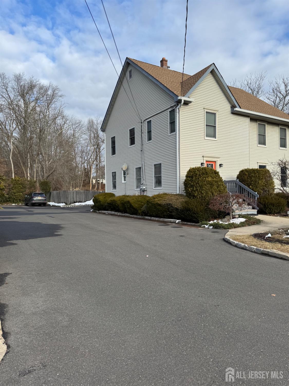 Featured listings