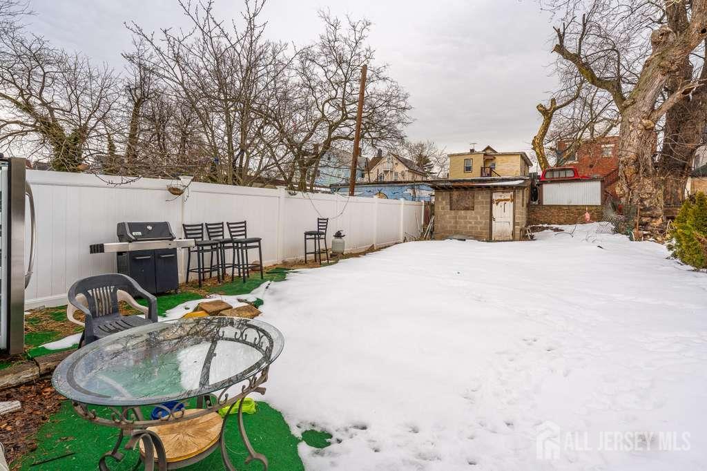 180 State, Perth Amboy, NJ, 08861