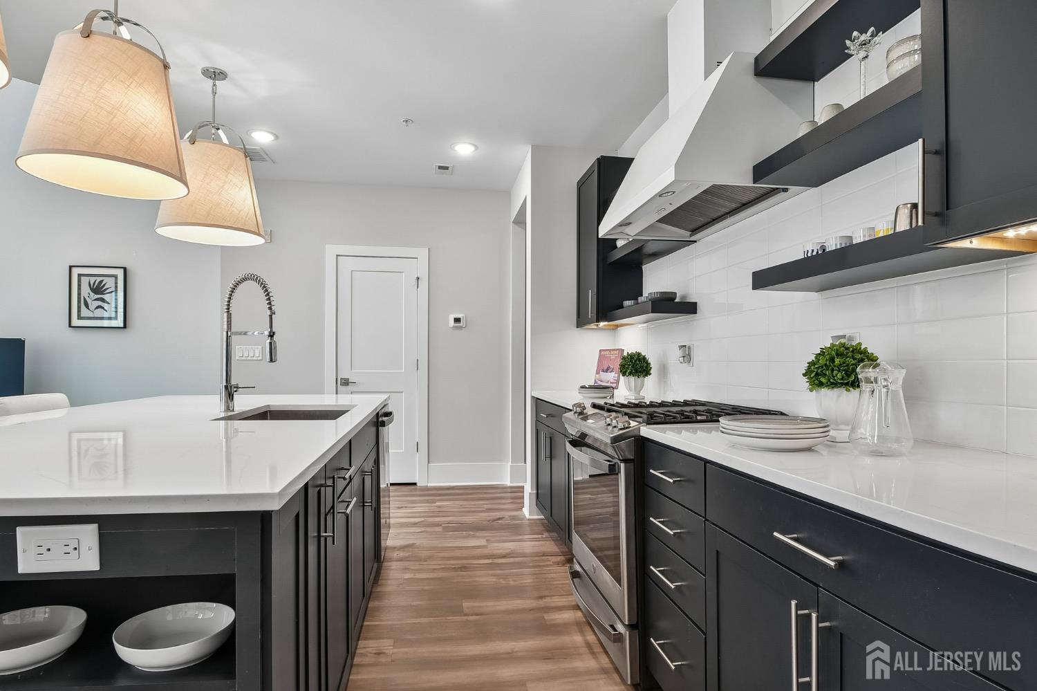 723 Station, Middlesex, NJ, 08812