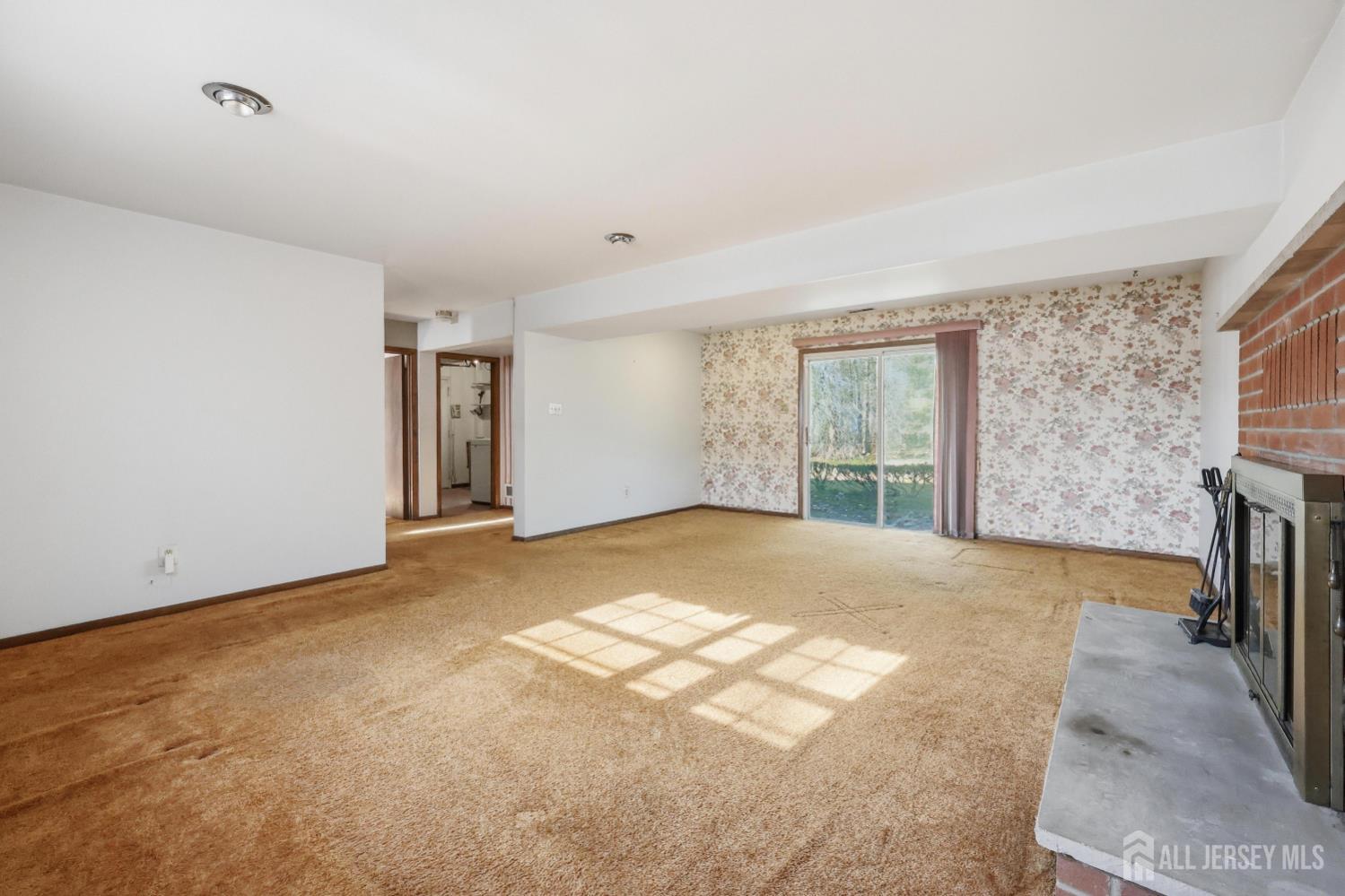 4 Walnut, Monroe, NJ, 08831