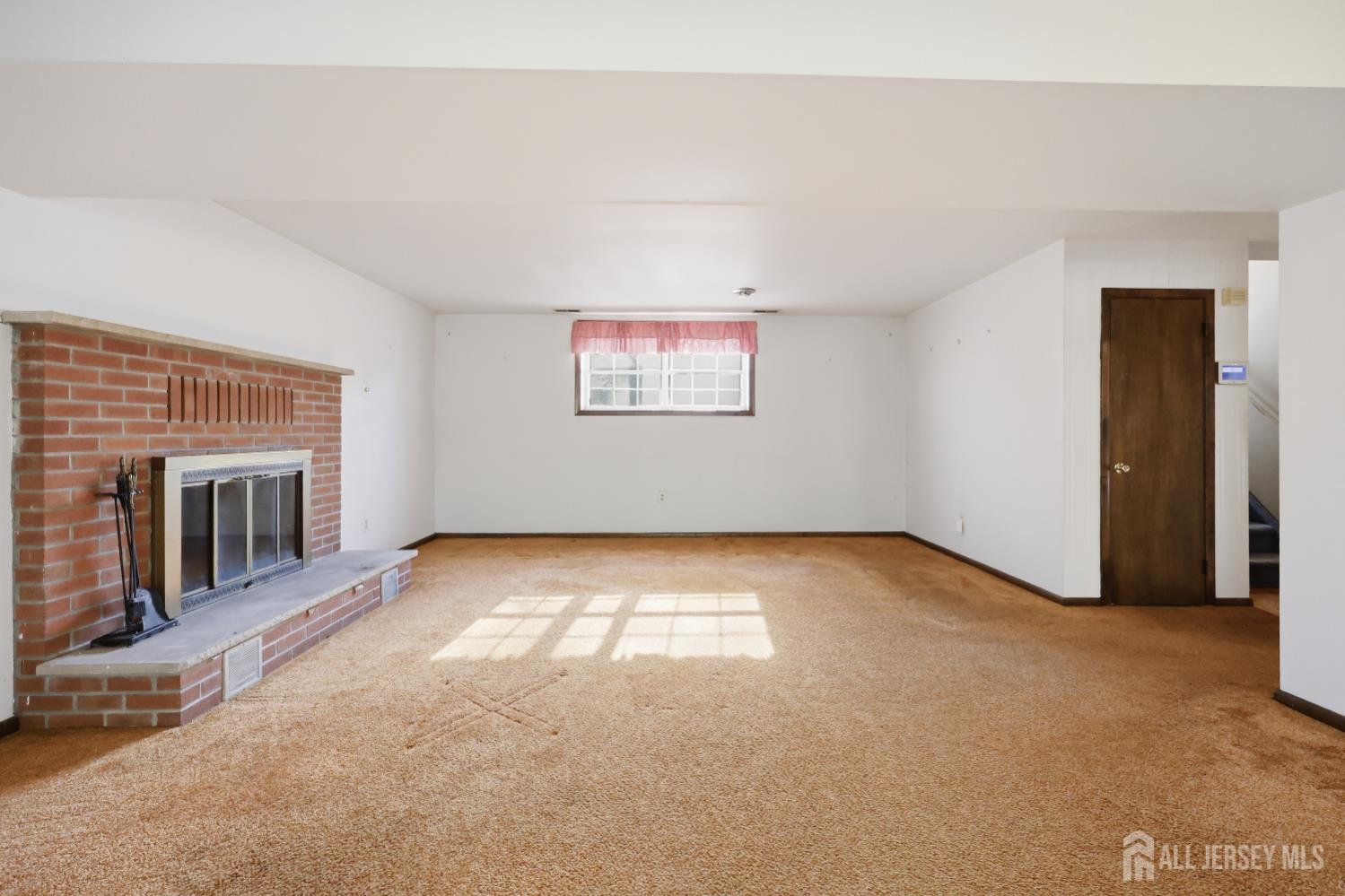 4 Walnut, Monroe, NJ, 08831