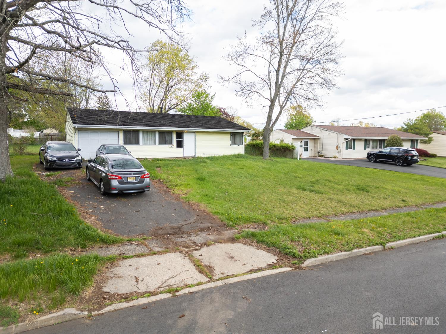 39 Richford, South Brunswick, NJ, 08824