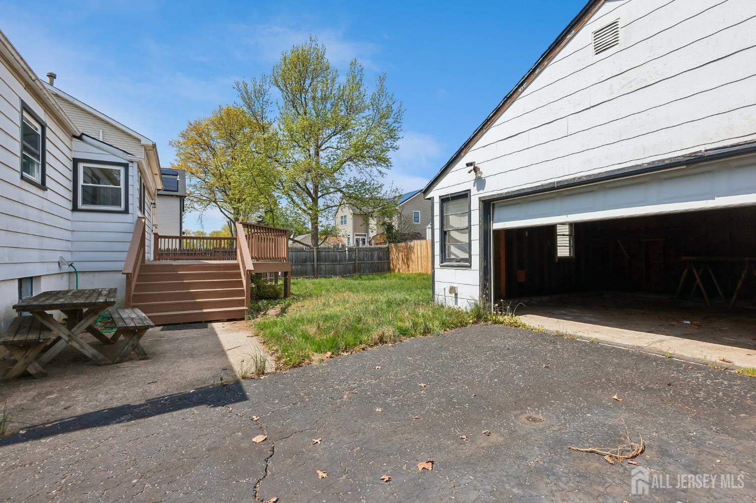 2 Westbury, Iselin, VI, 00830