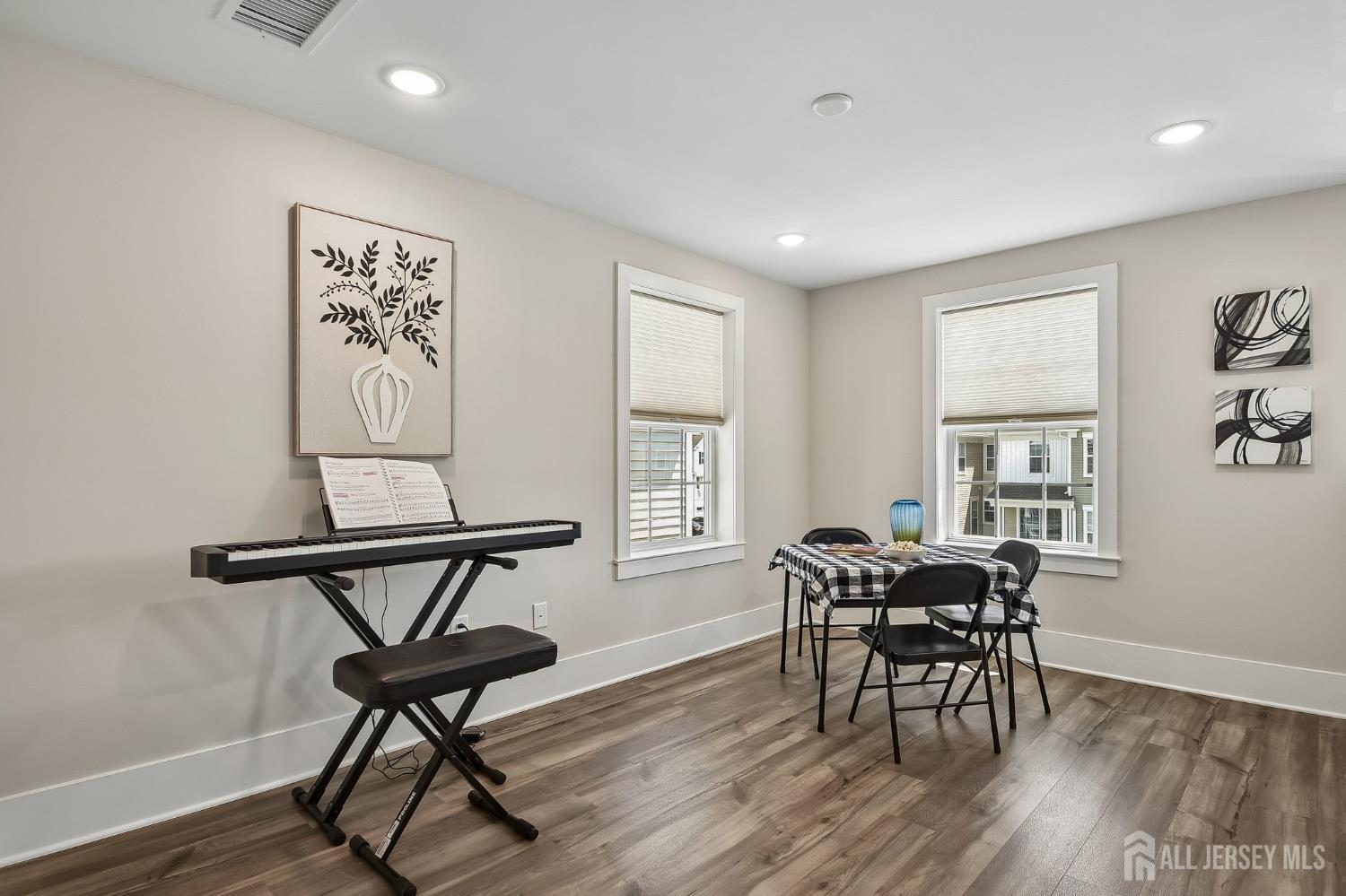 723 Station, Middlesex, NJ, 08812