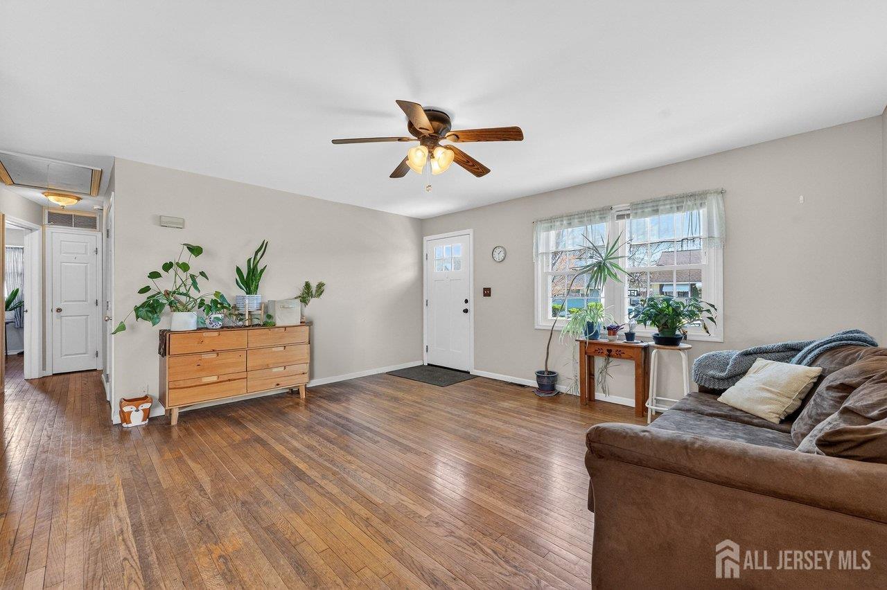 106 Worth, Iselin, NJ, 08830