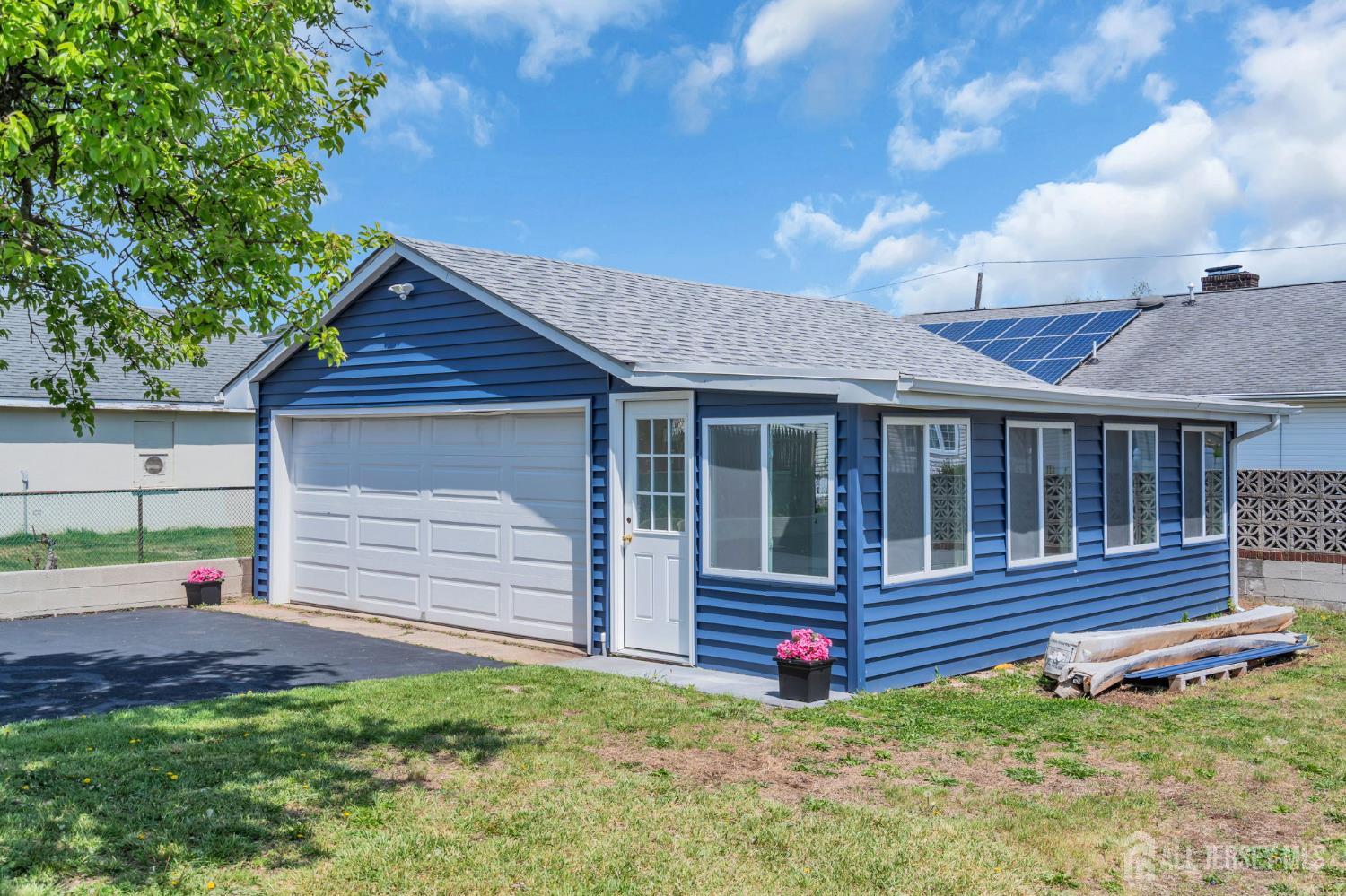 21 Market, Edison, NJ, 08817