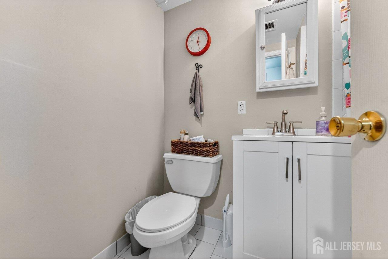 106 Worth, Iselin, NJ, 08830